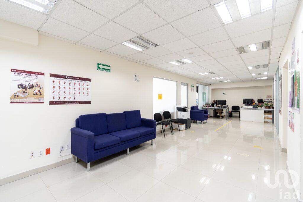 EDIFICIO EN RENTA, COL CENTRO, CUAUTEMOC, CDMX.