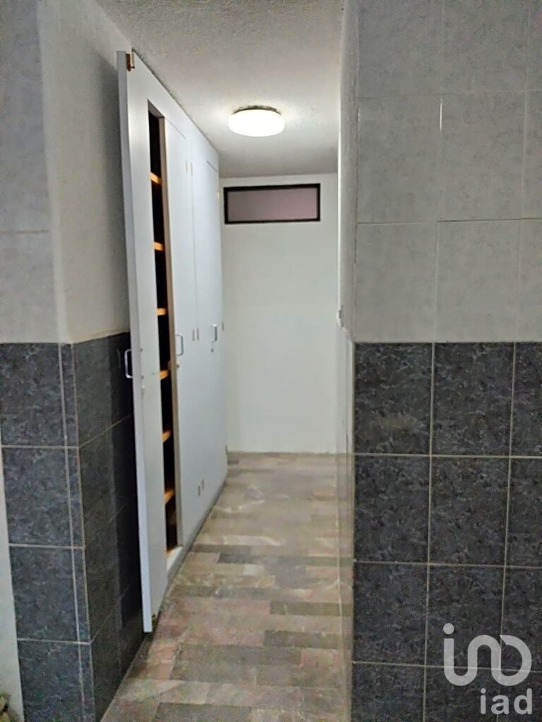 Oficina y/o consultorios en Renta en Del Valle Sur, Benito Juárez, CDMX. Enfrente de Hospital.