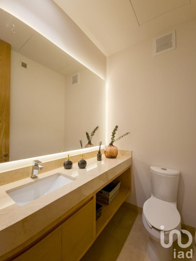 DEPARTAMENTO BOUTIQUE CON VISTA AL MAR, PUERTO CANCÚN, QUINTANA ROO.