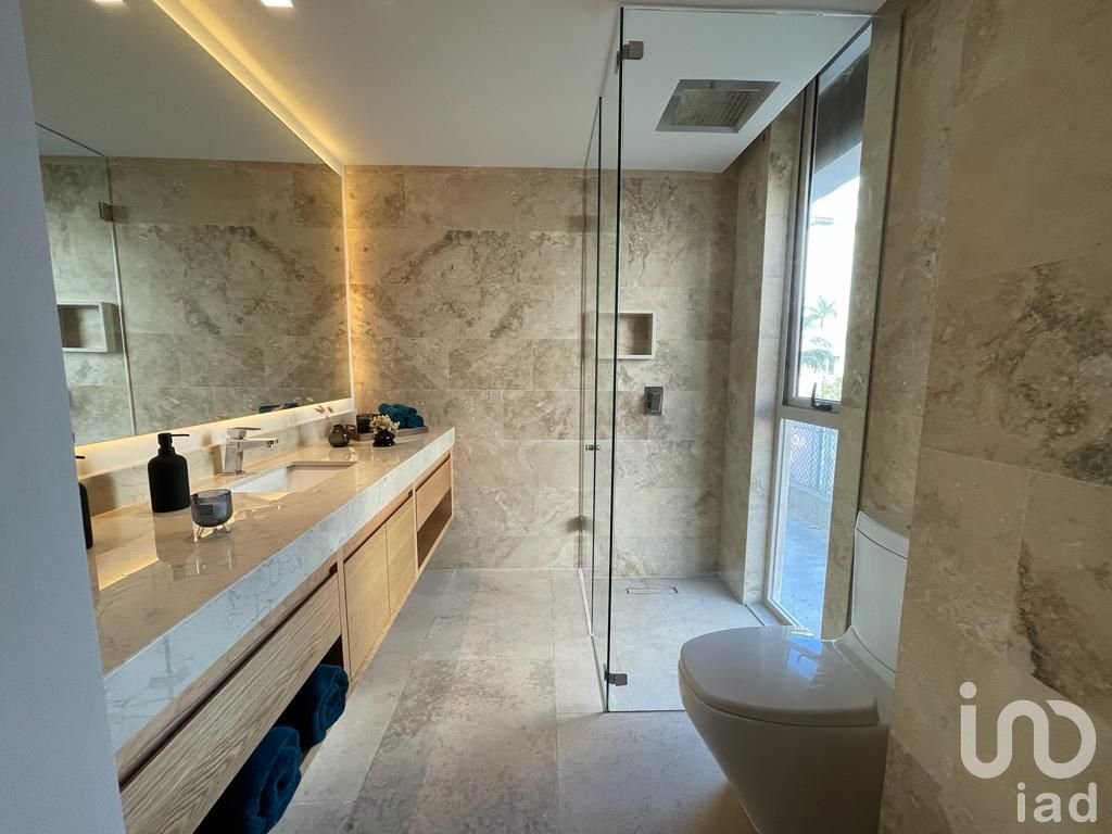 DEPARTAMENTO BOUTIQUE CON VISTA AL MAR, PUERTO CANCÚN, QUINTANA ROO.