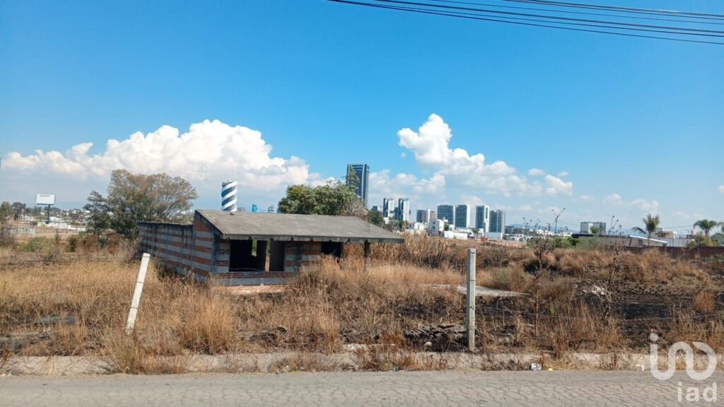 Se Vende Terreno a un costado de Boulevar Angelopolis Puebla