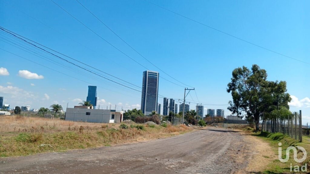 Se Vende Terreno Cerca de Lateral Atlixcáyotl, Sobre Ejercito Nacional