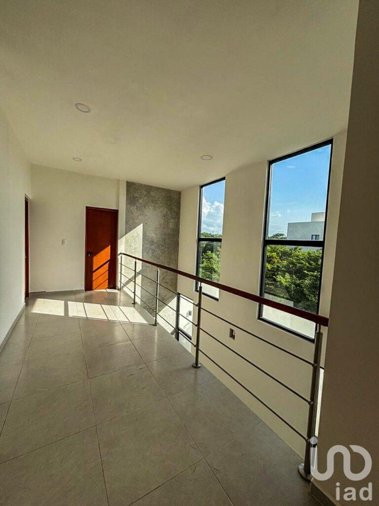 Exclusiva casa en fraccionamiento blanca residencial, Mérida.