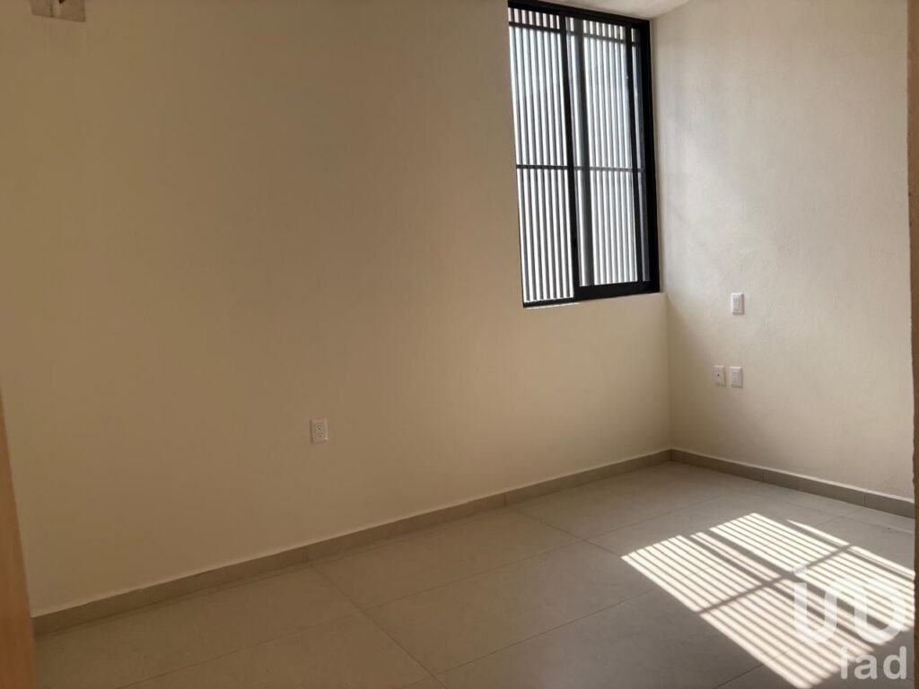 CASA EN VENTA  ARQUITECTURA MINIMALISTA 2 RECÁMARAS EN FRACC. COMALA