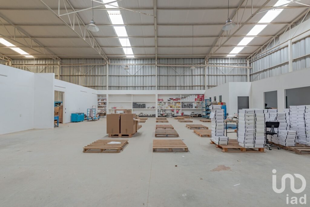 Bodega tipo Nave Industrial en Venta, Mesa Colorada Poniente, Zapopan