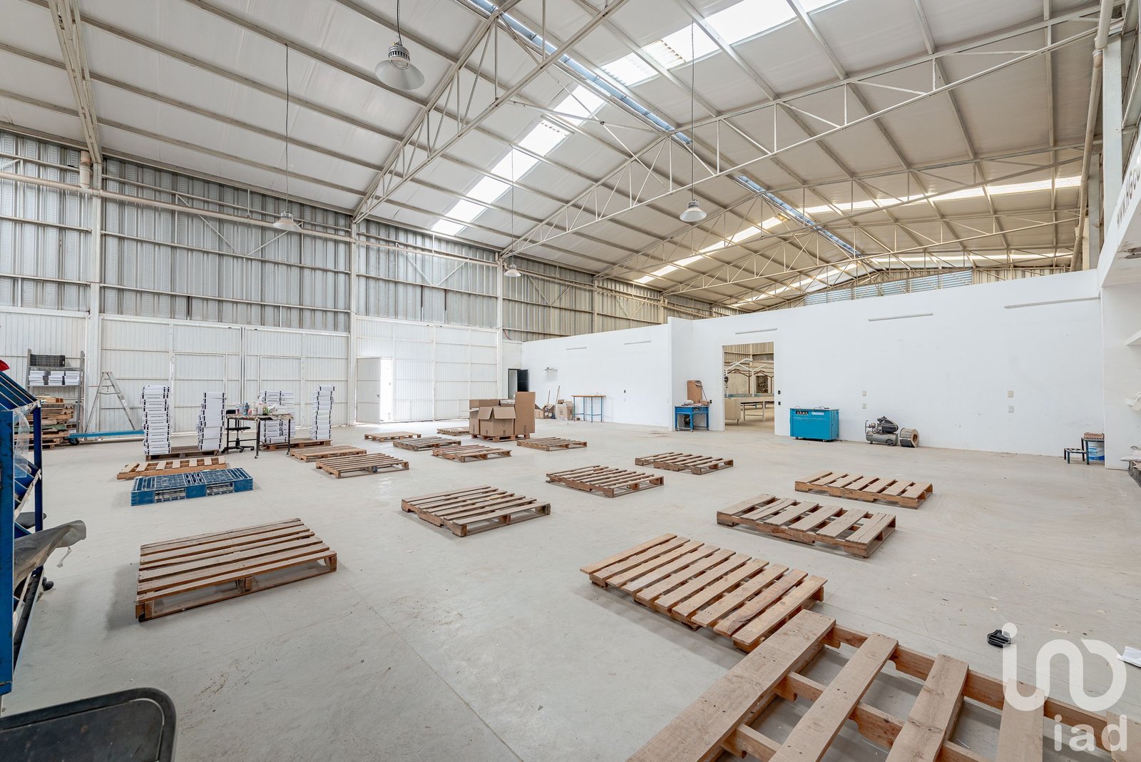 Bodega tipo Nave Industrial en Venta, Mesa Colorada Poniente, Zapopan