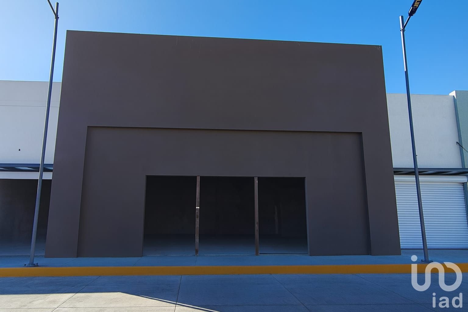 Locales en Renta, Plaza Laureles, Ejercito Nacional