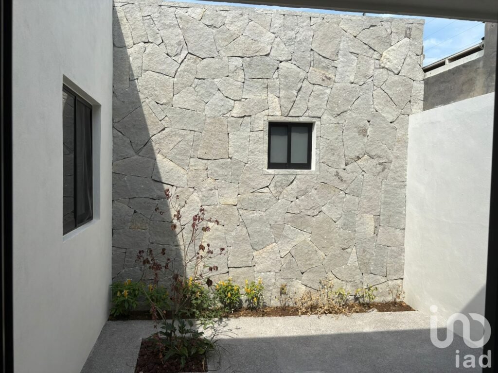 CASA EN VENTA  ESTILO CONTEMPORANEO MINIMALISTA 2 RECÁMARAS, FRACCIONAMIENTO REAL DE COMALA, COLIMA