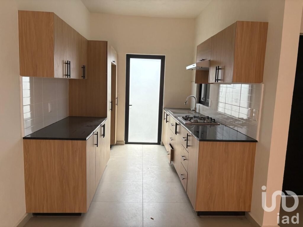 CASA EN VENTA  ESTILO CONTEMPORANEO MINIMALISTA 2 RECÁMARAS, FRACCIONAMIENTO REAL DE COMALA, COLIMA
