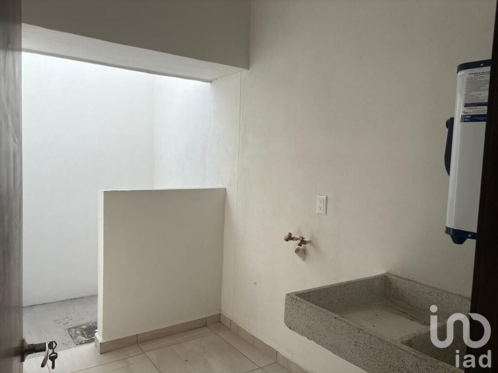 Casa en Venta 3 recámaras (2 en planta baja) con Roof Garden en Comala, Colima