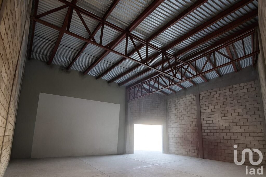 Local Comercial en Renta 148 M2, Plaza Laureles Ejercito Nacional