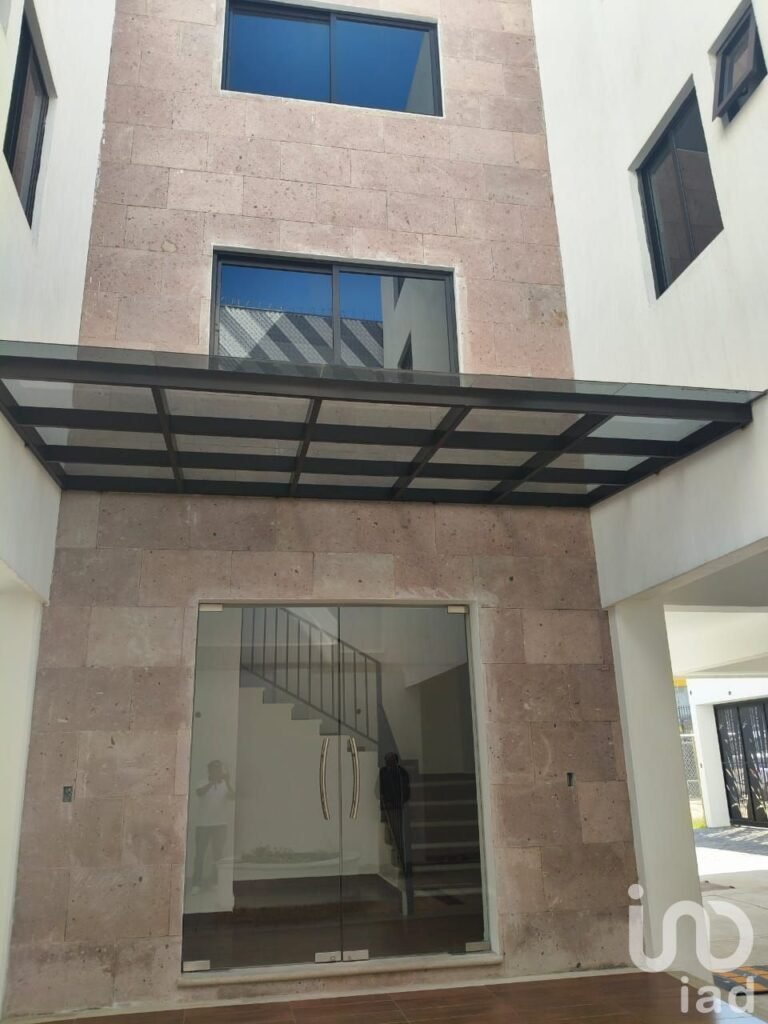 Departamentos en venta en la ex hacienda San José Chapulco a 2 calles de Periferico Ecológico