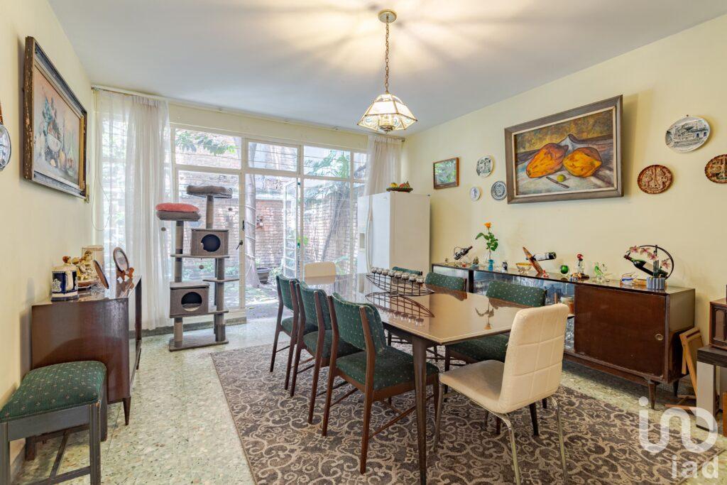 Casa en venta en Letrán Valle