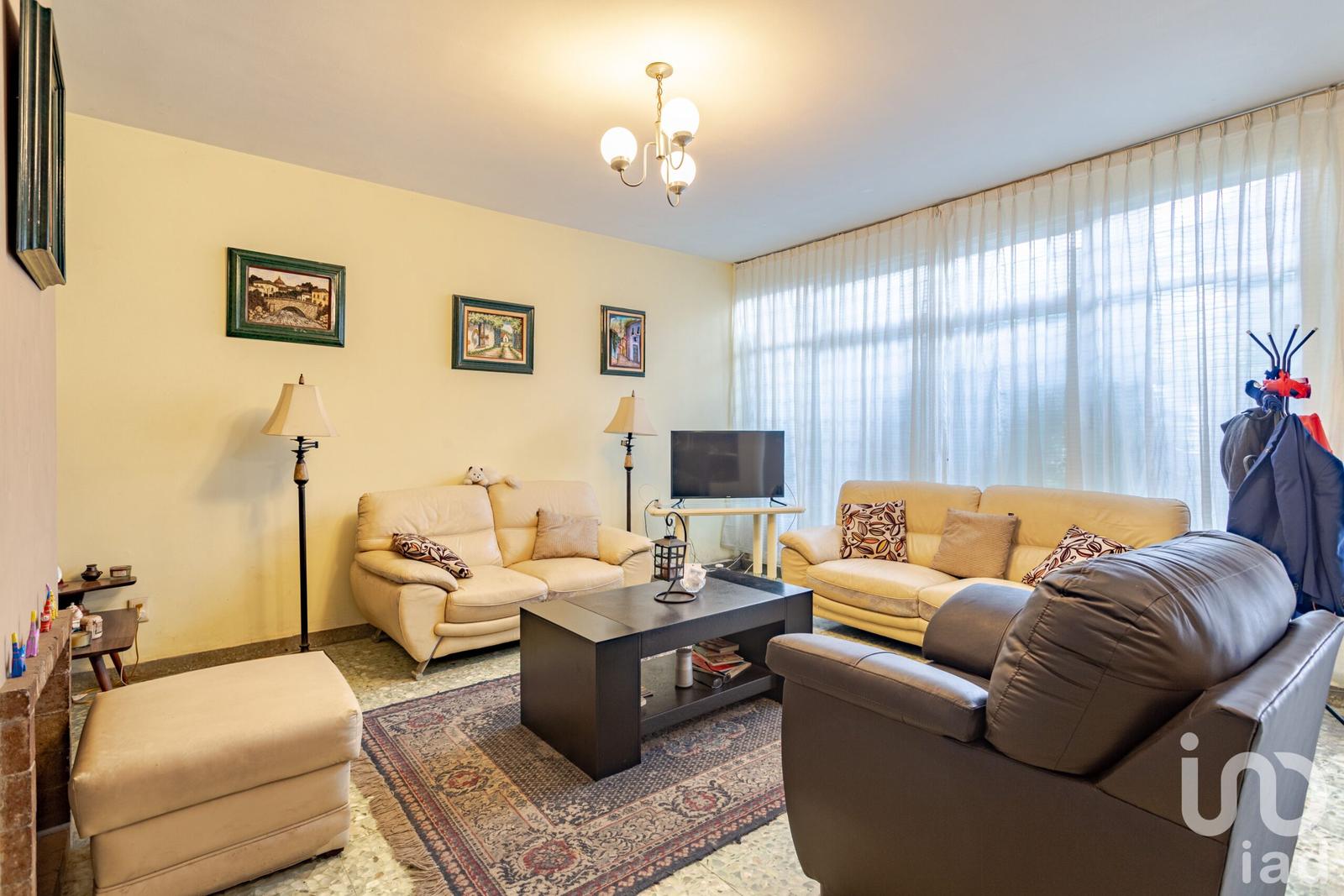 Casa en venta en Letrán Valle