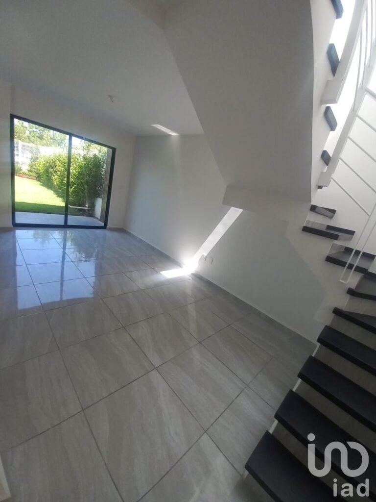 CASA EN VENTA EN OCOYOACAC, RESIDENCIA CON VISTA  AL LAGO.