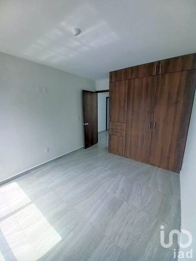 CASA EN VENTA EN OCOYOACAC, RESIDENCIA CON VISTA  AL LAGO.