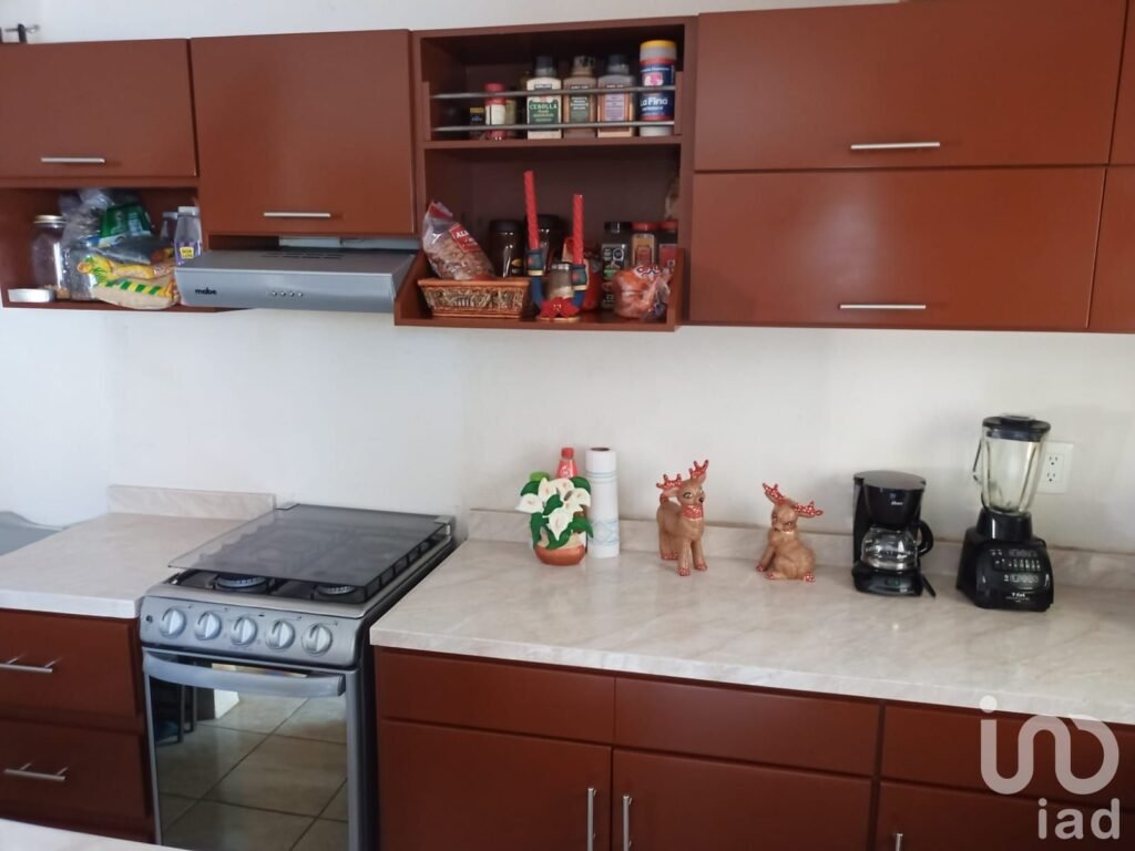 Casa en venta con alberca Paseo de las Palmas 2 - 91692