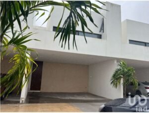 CASA EN VENTA AL NORTE DE MÉRIDA, ZONA TEMOZÓN, TH-20 CASA EN VENTA AL NORTE DE MÉRIDA, ZONA TEMOZÓN, TH-20