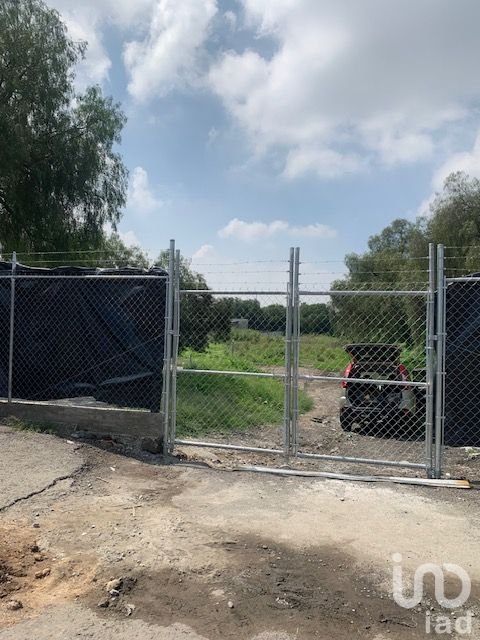 TERRENO ZONA MUY COMERCIAL 7,136 M2 AV HUEHUETOCA CUAUTITLAN IZCALLI FRENTE Y JUNTO OTRAS PLAZAS