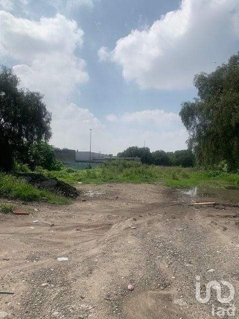 TERRENO ZONA MUY COMERCIAL 7,136 M2 AV HUEHUETOCA CUAUTITLAN IZCALLI FRENTE Y JUNTO OTRAS PLAZAS