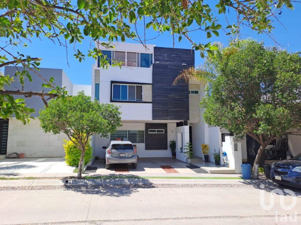 Casa en Venta en Residencial RUSCELLO