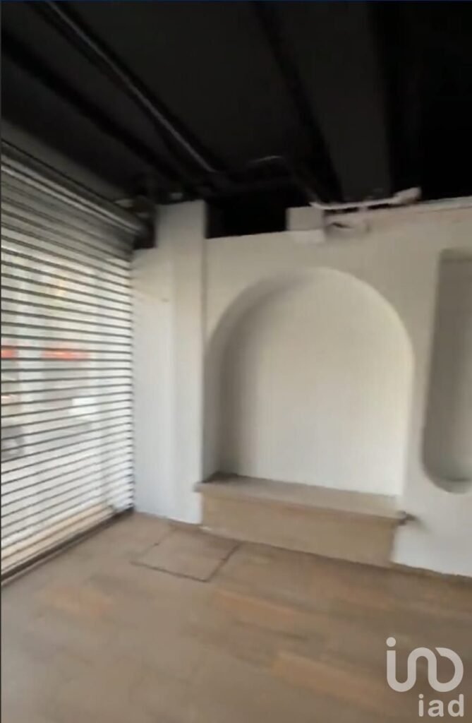 LOCAL EN RENTA, A POCOS PASOS DEL PARQUE MEXICO. EN LA CONDESA. CDMX.