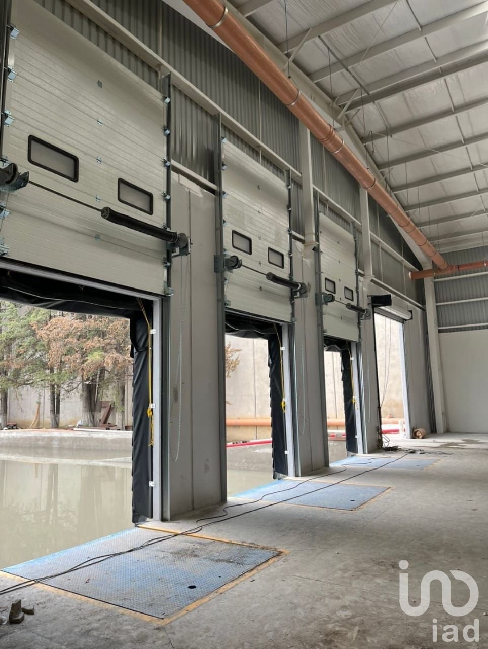 NAVE INDUSTRIAL EN RENTA, UBICADA MUY CERCA  A  AV, TOLLOCAN EN LERMA EDO. MEX.