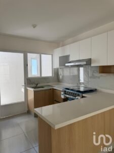 CASA EN VENTA, NUEVA , UBICADA MUY CERCA A LA ESTACION DEL TREN. EN ZINACANTEPEC. CASA EN VENTA, NUEVA , UBICADA MUY CERCA A LA ESTACION DEL TREN. EN ZINACANTEPEC.