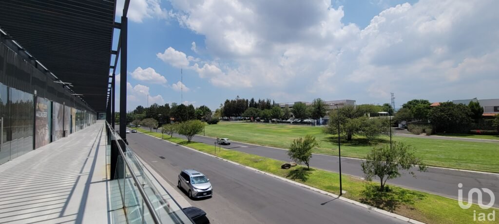 LA RESERVA EL CAMPANARIO VENTA LOCAL PREMIUM EN PLANTA ALTA