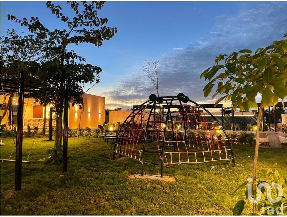 VENTA CASA EN NORTE DE MÉRIDA, ZONA DE CONKAL, YAAXBEH