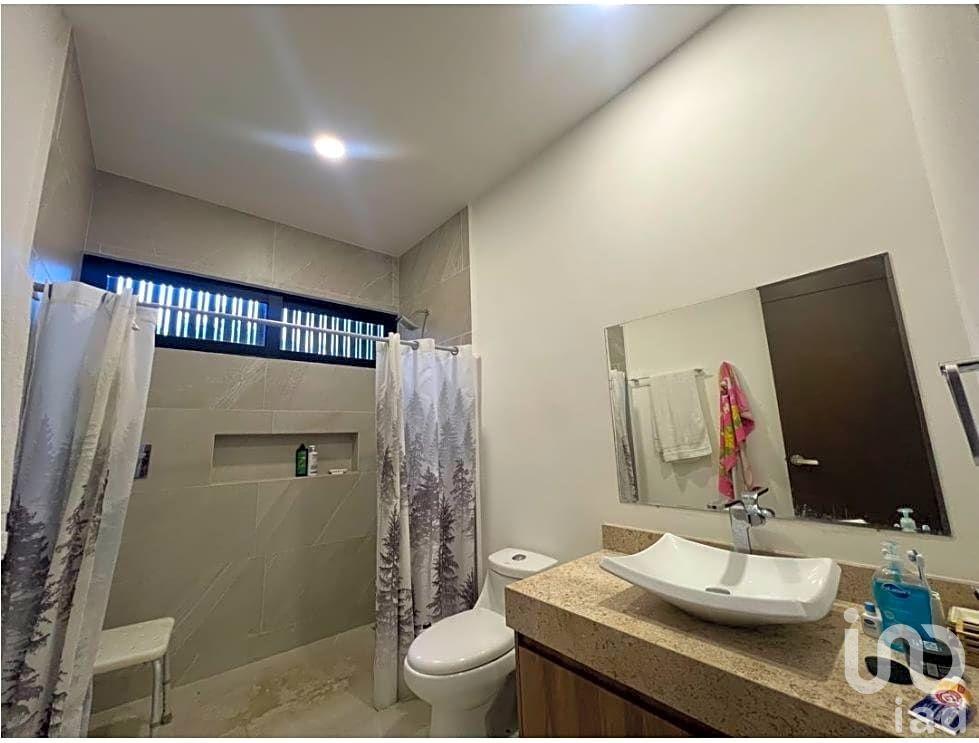CASA EN VENTA EN NORTE DE MÉRIDA, ZONA CONKAL, YAAXCHEH CASA 2