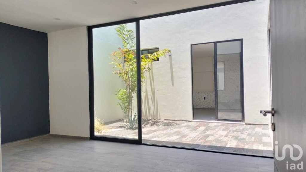 Casa en Coto 3 recámaras, una en planta baja