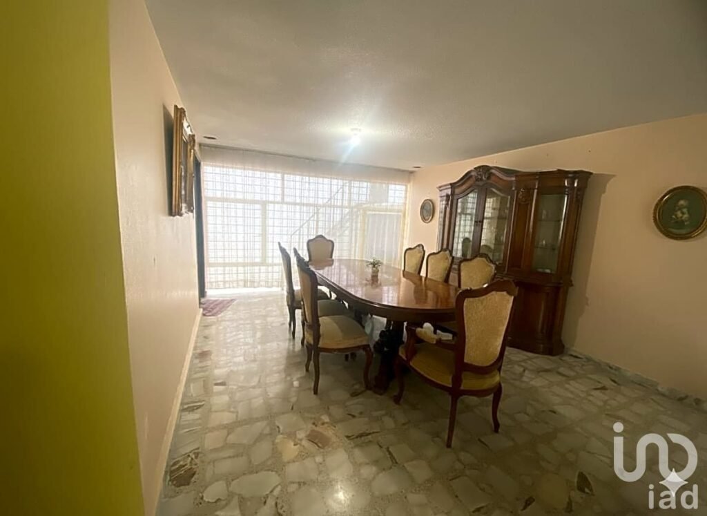 Casa en venta en Ecatepec de Morelos, Estado de México.