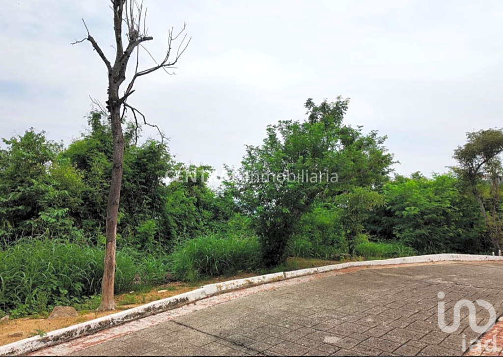 TERRENO EN BRISAS MARQUEZ EN VENTA CON VISTA AL MAR