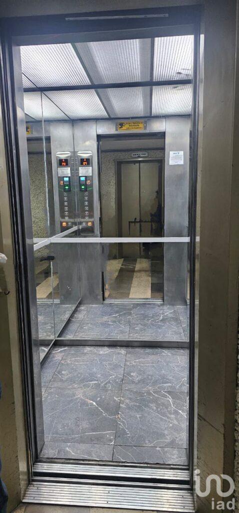 Departamento en VENTA Av. Universidad