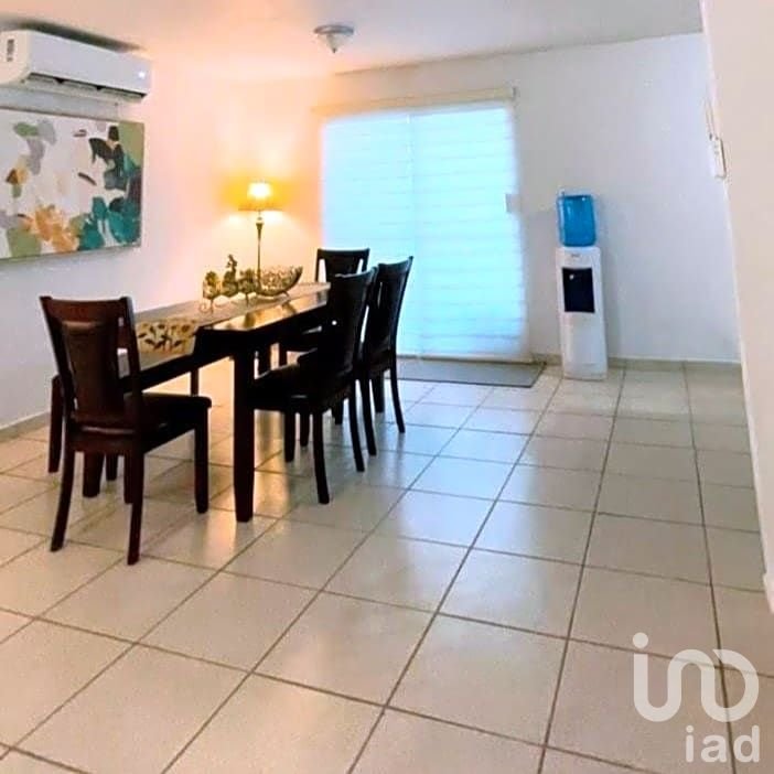 CASA ACOGEDORA EN ZONA CENTRICA DE HERMOSILLO CASA ACOGEDORA EN ZONA CENTRICA DE HERMOSILLO