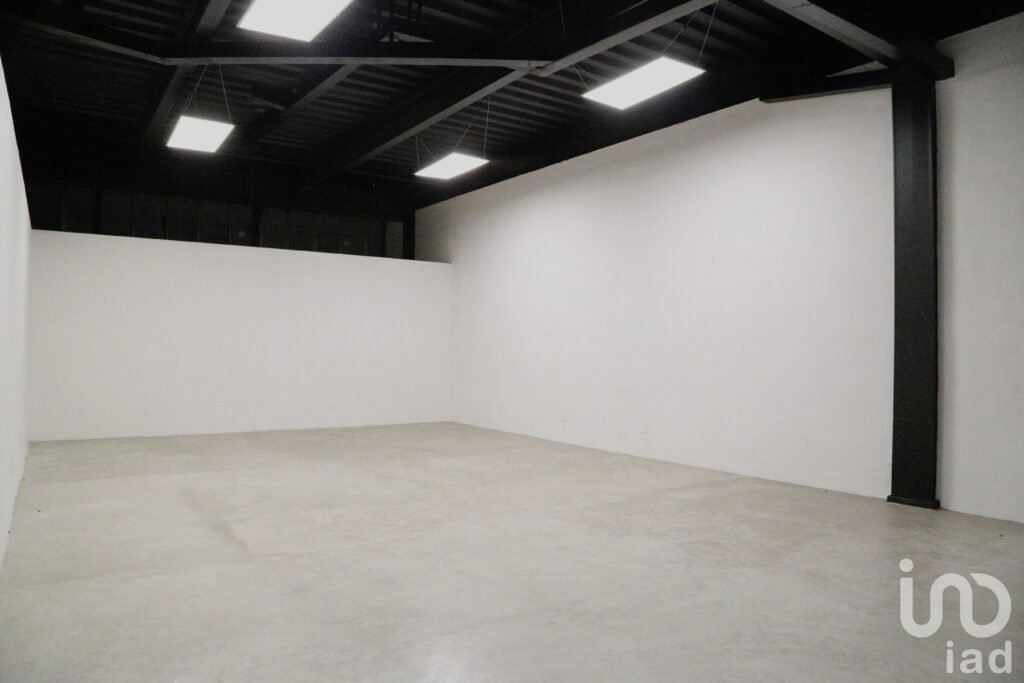 VENTA DE LOCAL COMERCIAL EN EL CAMPANARIO – LA MEJOR ZONA DE QUERÉTARO LISTO PARA USARSE