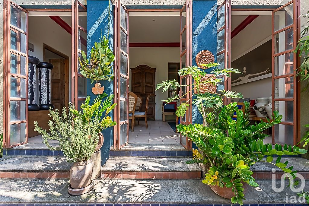 Casa en venta estilo Cuernavaca contemporáneo