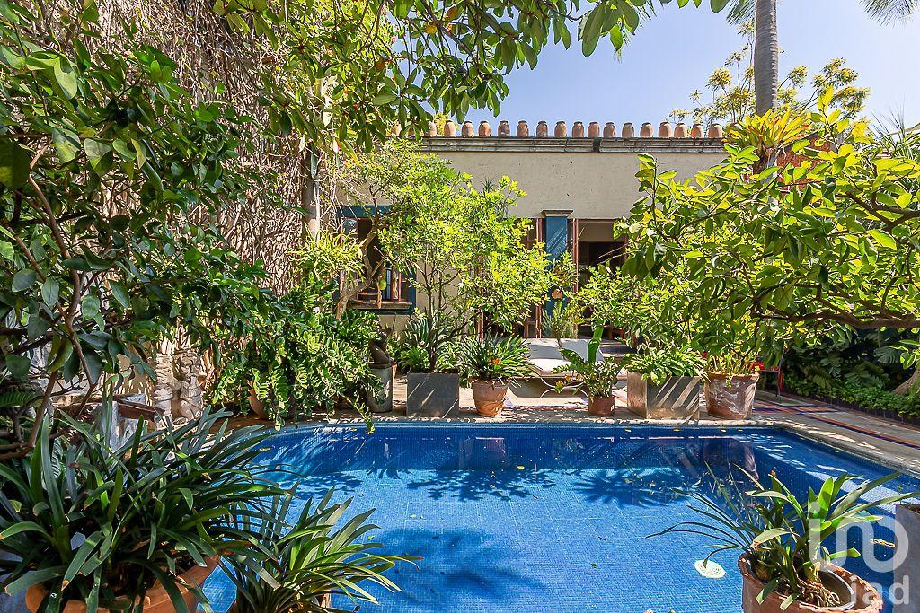 Casa en venta estilo Cuernavaca contemporáneo