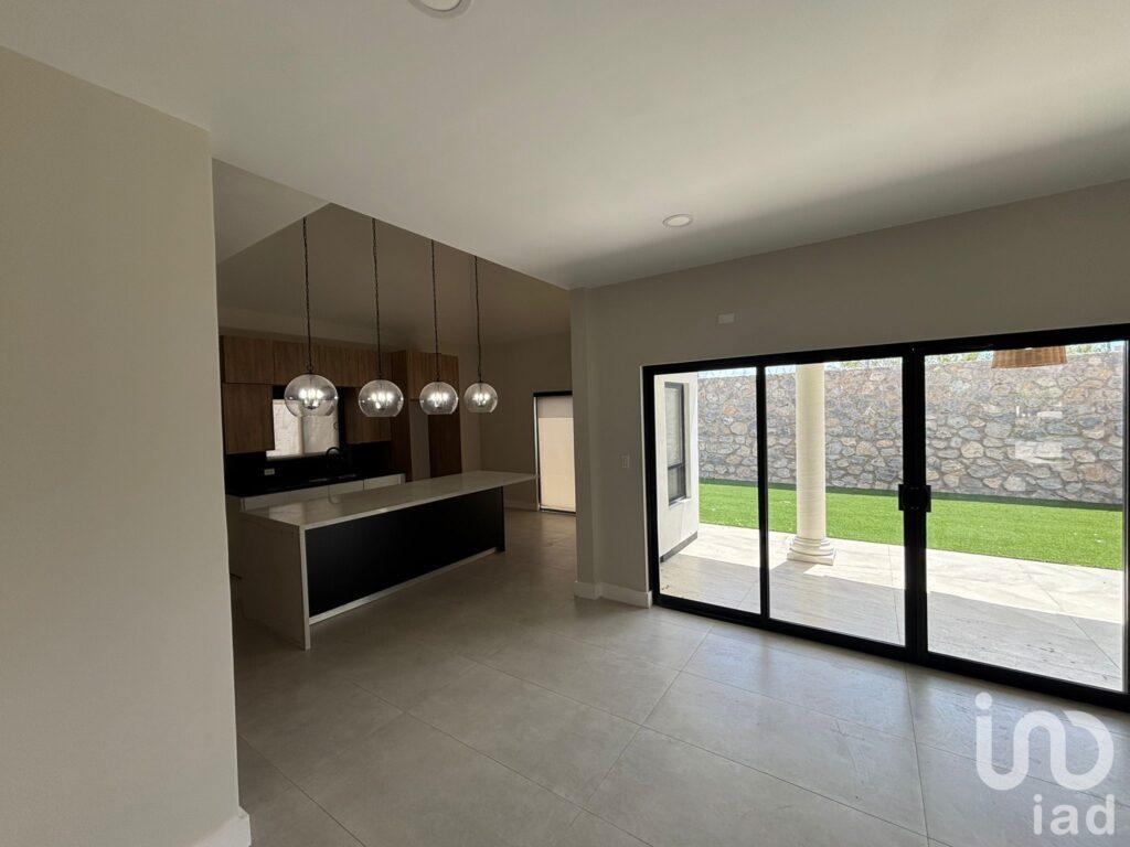 CASA EN VENTA RINCON DE LAS FLORES