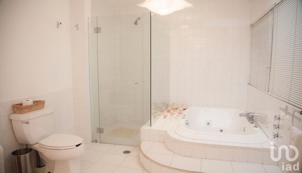 Casa en venta en En Jardines de Ahuatepec, Cuernavaca, Morelos