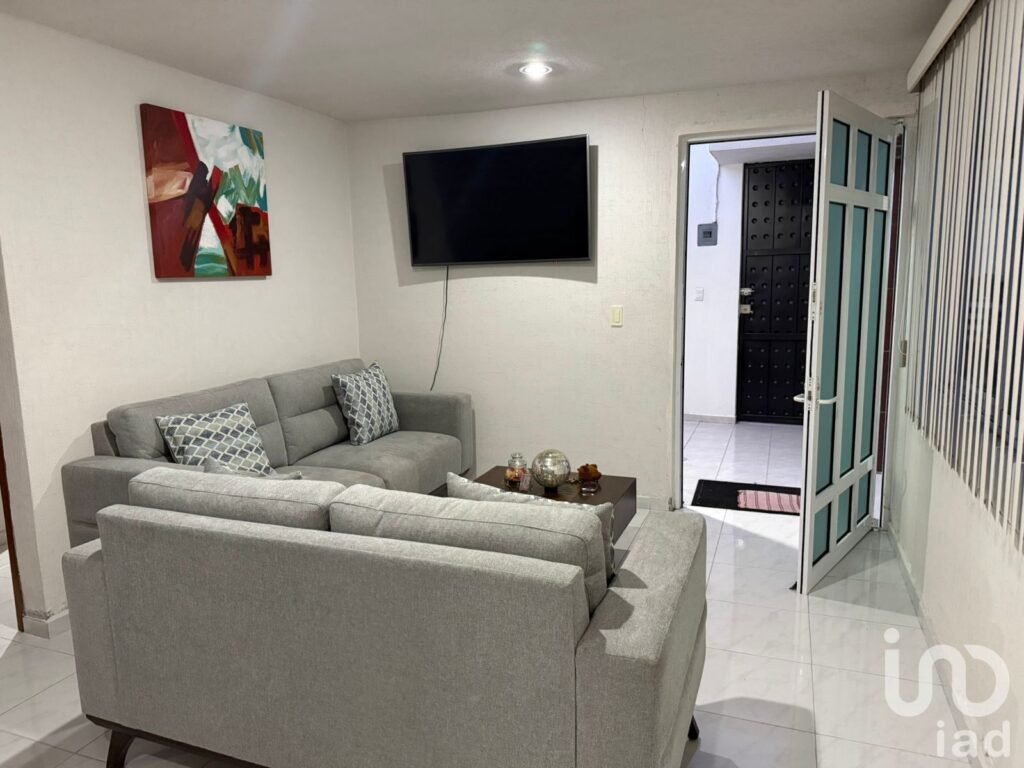 Casa en Jardines de San Jose