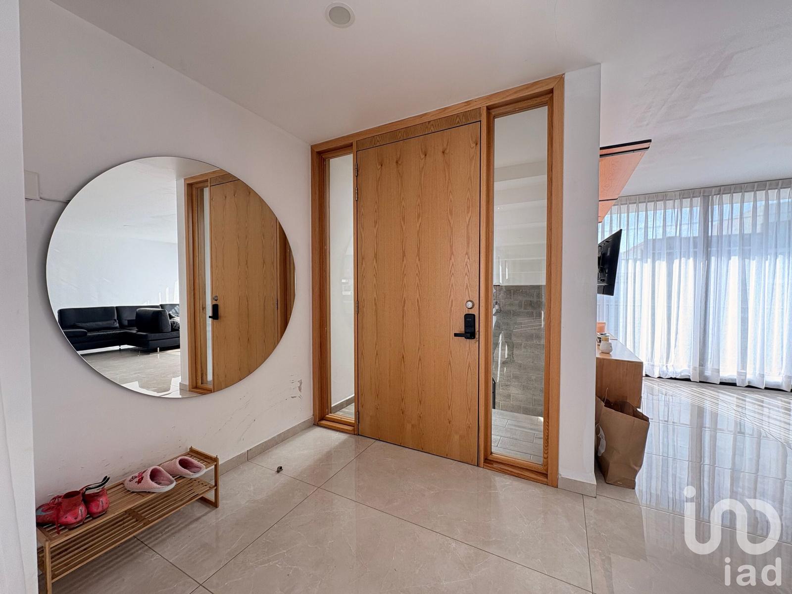 Se renta departamento amueblado muy amplio en Valle de San Javier, Pachuca, Hidalgo.