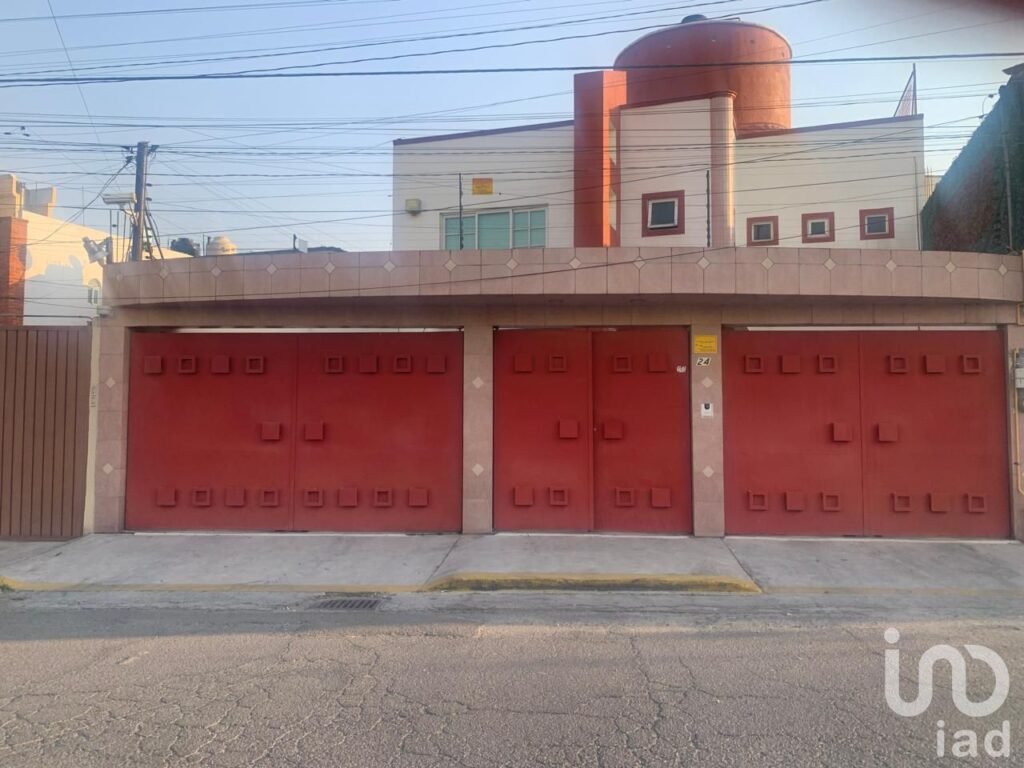 Casa en Venta, en Col. Agrícola Bellavista, Metepec, México