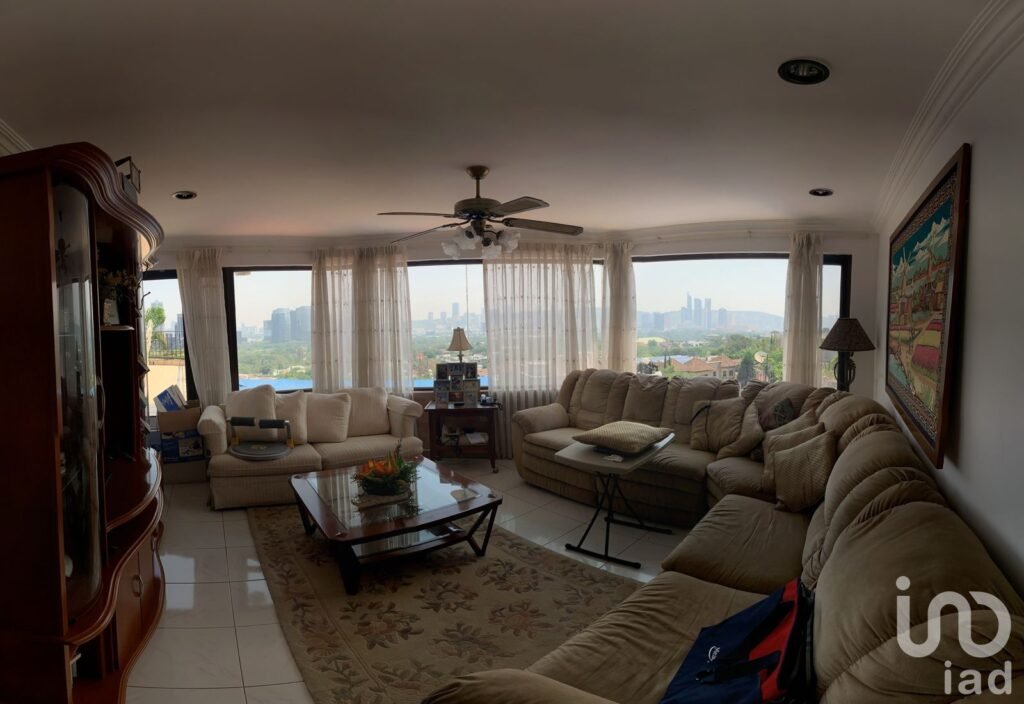 Castillo para remodelar en San Pedro Garza García