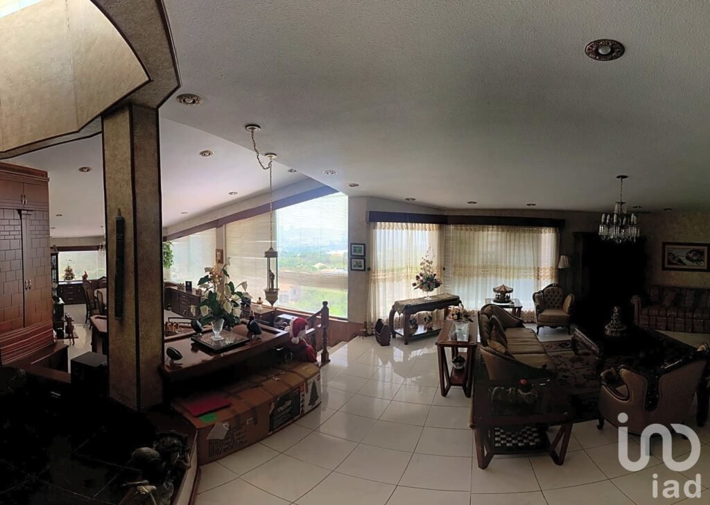 Castillo para remodelar en San Pedro Garza García