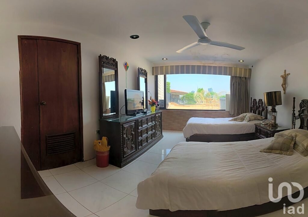 Castillo para remodelar en San Pedro Garza García