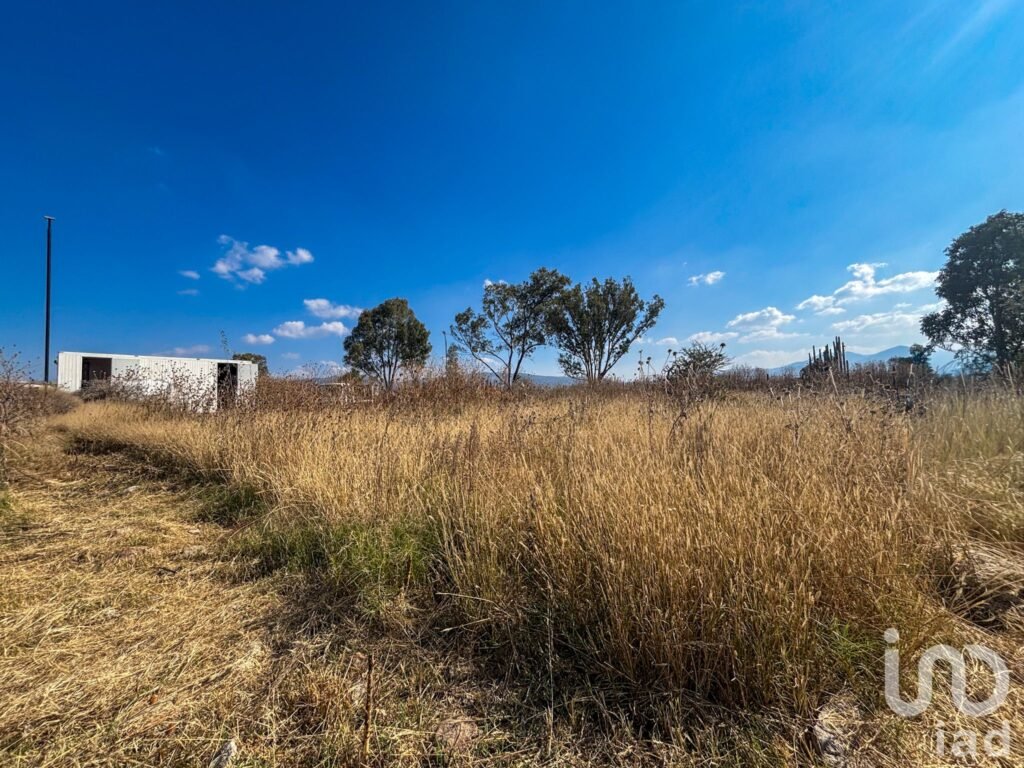 Terreno en Venta en Ciudad Maderas Bosques de entrega inmediata en Corregidora, Queretaro