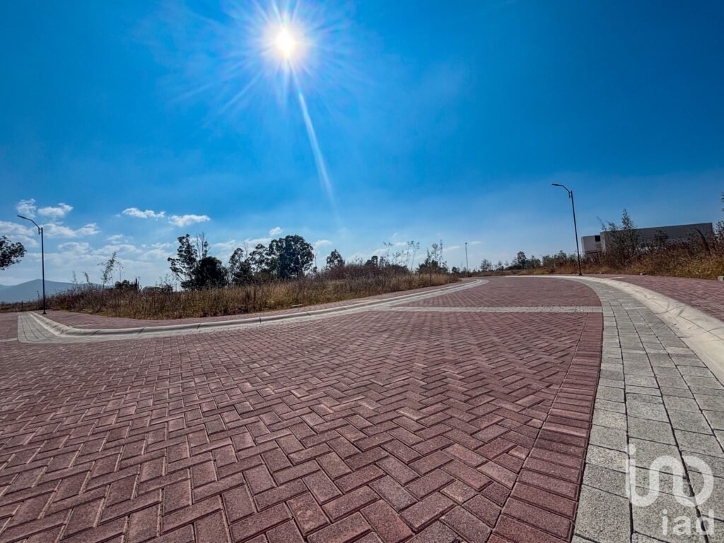 Terreno en Venta en Ciudad Maderas Bosques de entrega inmediata en Corregidora, Queretaro