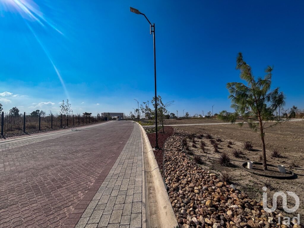 Terreno en Venta en Ciudad Maderas Bosques de entrega inmediata en Corregidora, Queretaro